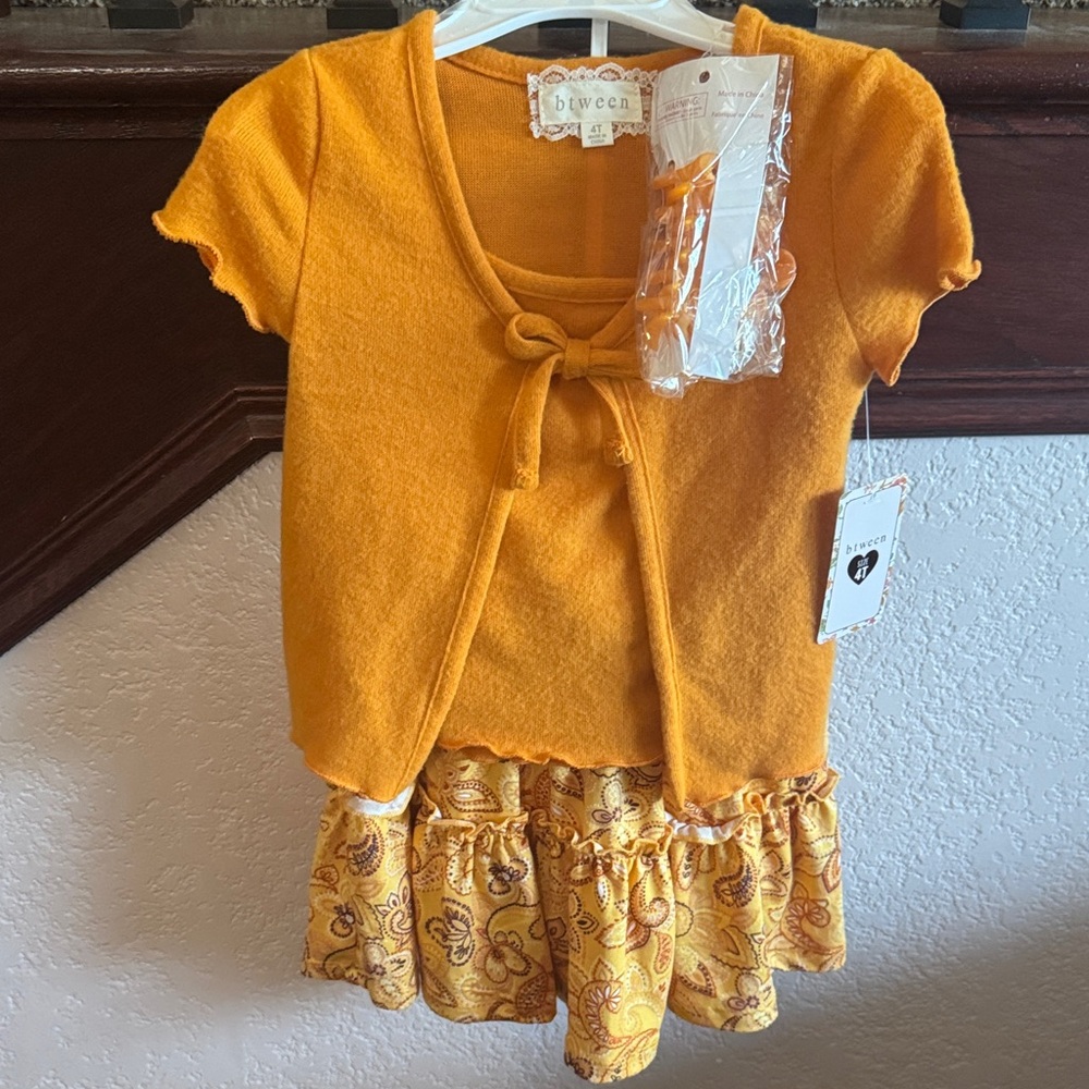btween Mustard Short Sleeve Top with Bow Detail & Matching Skirt & Hair Clip Set